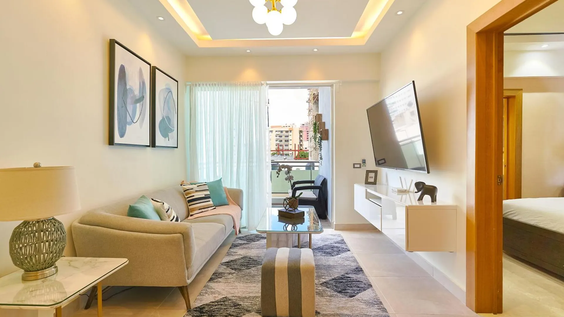 Charming City Center Condo, Full Ac, Pool, Gym Santo Domingo Apartment