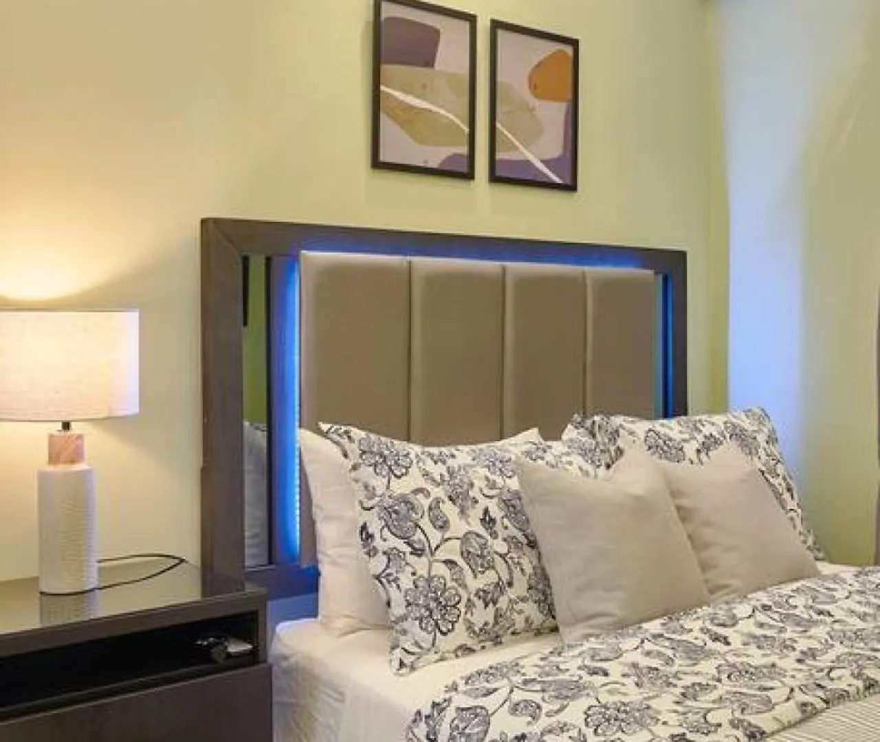 Charming City Center Condo, Full Ac, Pool, Gym Santo Domingo