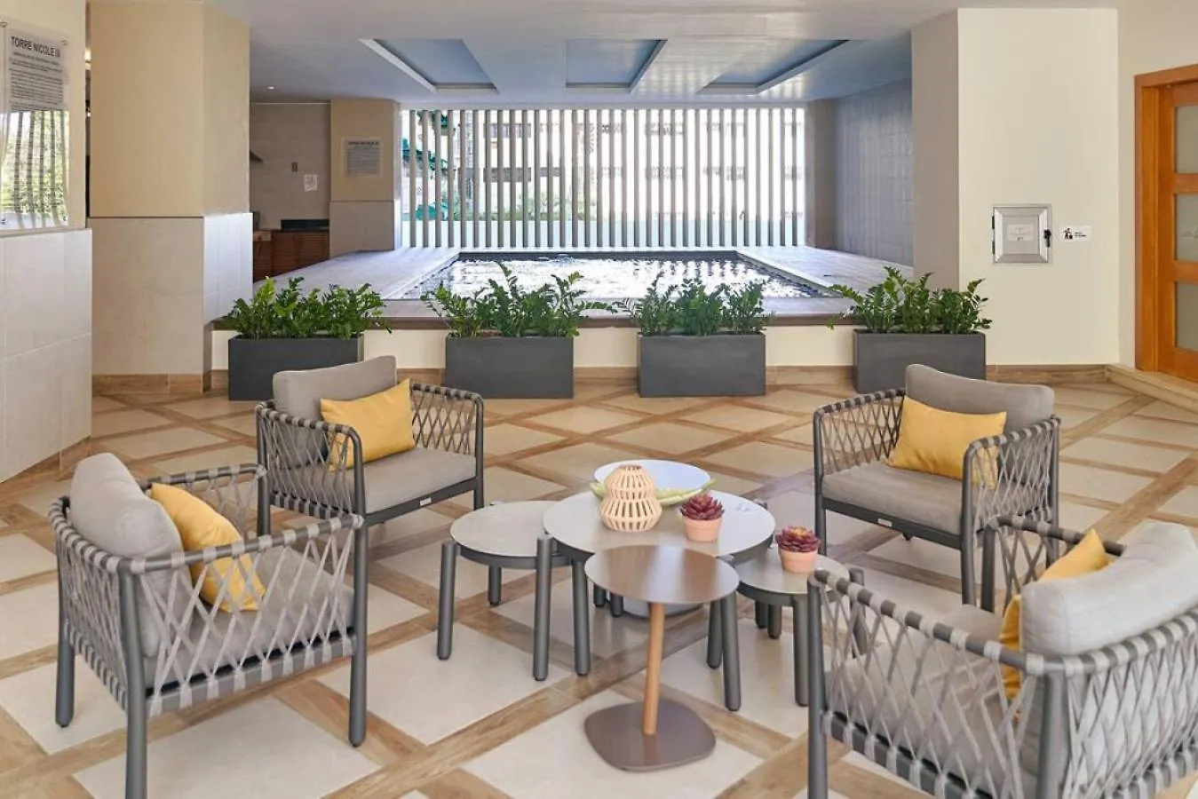 Charming City Center Condo, Full Ac, Pool, Gym Santo Domingo